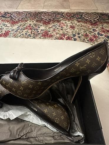 Tuflilər: Louis Vuitton qadın yüksək dabanlı ayaqqabı - Model: Monogram dəri — 1