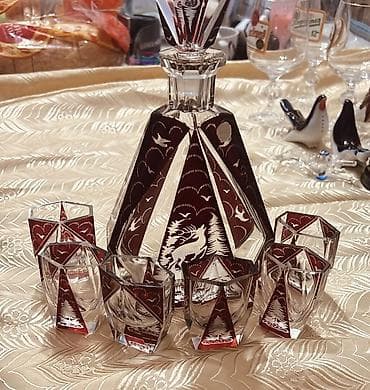 servis destleri: Kəsilmiş xrustal qraf və stəkan dəsti - Tərkib: 1 qraf (tıxaclı) + 6 — 1