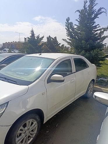 maşınlar: Chevrolet Cobalt: 1.5 l | 2024 il 150000 km Sedan — 6