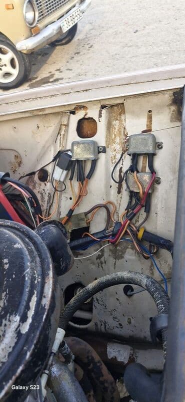 вазы из богемского стекла: VAZ (LADA) 2106: 1.5 l | 1989 il 42600 km Sedan — 7