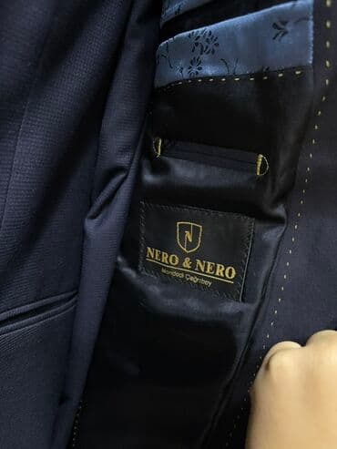 binə ticarət mərkəzi kişi geyimləri: Tək tək qiymət 50 azn, 3ü biryerdə 130azn. Təzə kostyumlardı (cəmi 1 — 6