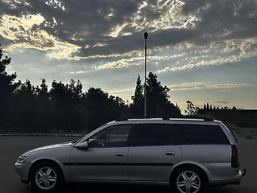 Opel Vectra: 1.8 l | 1998 il 18555 km Universal — 5