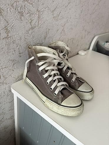 Unisex kanvas hi-top krossovkalar
37razmerdedi — 2