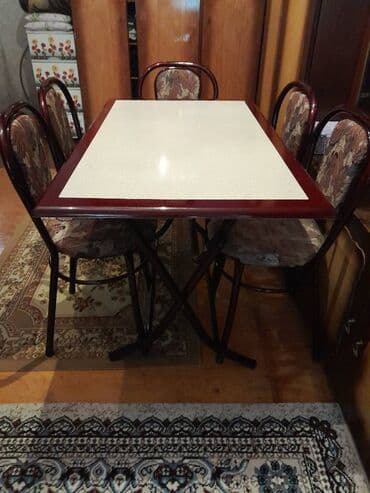 masa ve oturacaglar: Yaxshi veziyyetdedir — 1