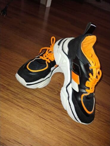 nike cortez qadın krossovkaları: Ölçü: 37, İşlənmiş — 3