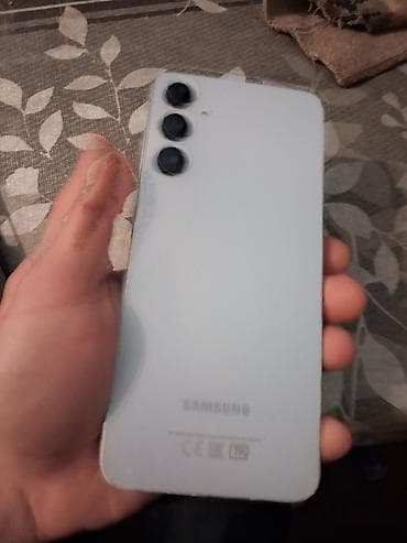 iphone 5s gold: Samsung Galaxy A5 2017, 128 ГБ, цвет - Белый, Отпечаток пальца — 3