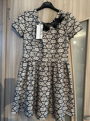 donlar, sarafanlar: Qadın paltarları – müxtəlif modellər - Model 1: Qızılı parıltılı — 9