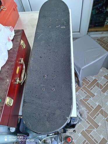 mafya kart oyunu: Skateboard – tam komplekt - Gövdə: İki tərəfli konkav forma, üst — 1