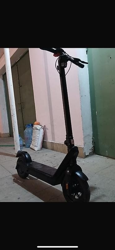 Velosiped ehtiyyat hissələri: Elektrik skuter – qatlana bilən, şəhər içi sürüş üçün rahat model — 1