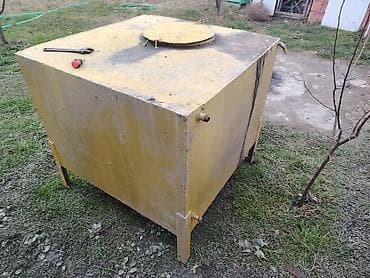 Şlanqlar: 700 litr su çəni. Ölçülər: 1x1x0.7m. Ətraflı məlumat üçün wp — 2