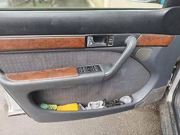 motor 49cc: Audi A6: 1.9 l | 1996 il Sedan — 9