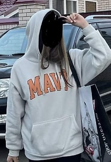 Qadınlar üçün kapüşonlu sviter (hoodie) - Rəng: açıq boz - Ön hissədə