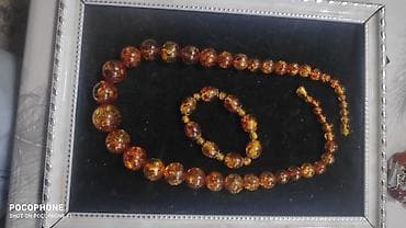Əl işi kəhrəba dəst – boyunbağı və bilərzik - Material: təbii kəhrəba