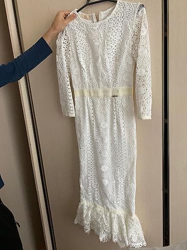 nişan şalı: Ağ rəngli krujeva don - Model: bədənə oturan, qolsuz deyil – 3/4 — 1