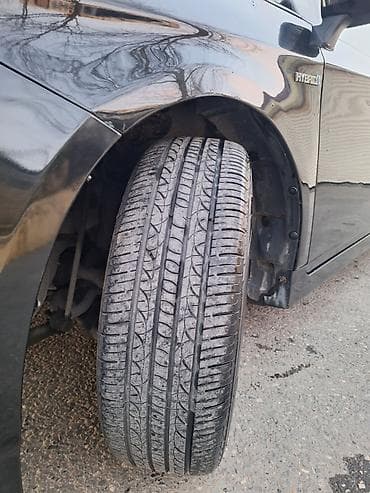 qalmaq şərti ilə prius: Toyota Prius: 1.8 l | 2010 il Hetçbek — 10