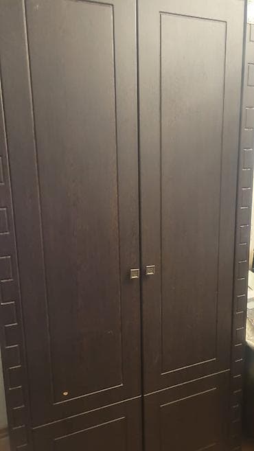 Ev üçün mebel: Dolab 4 qapılı. 1 tərəf güzgülü. 2.10x1.80x60. Kafe "Nargilə" bina — 1