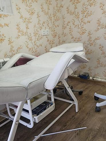 evimde masaj masaj edirem: Kosmetoloji/massaj üçün çoxfunksiyalı çarpayı-kreslo - Rəng: ağ - — 1