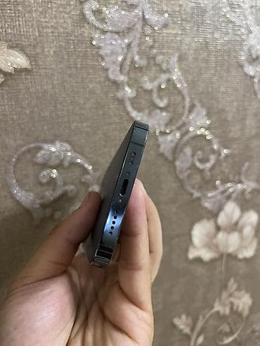 iphone se 2020 qiyməti: IPhone 12 Pro, 128 GB, Graphite — 4