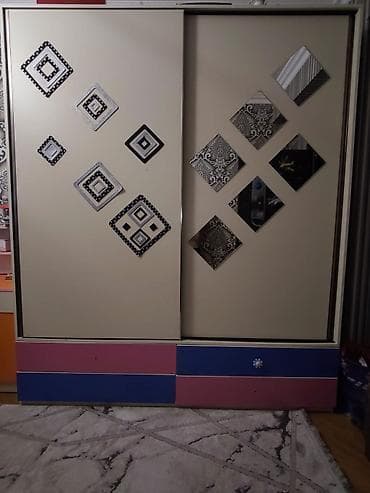 Endirim!!Dolab Uzunu 2,45 Eni 2,10 olcud Qiymet 100 azn Unvan Yeni