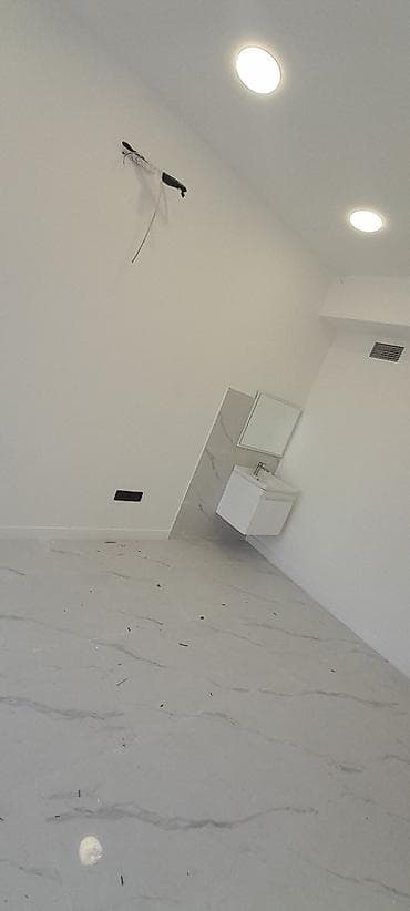 qarayevde: Qara Qarayev metrosu yaxınlığında yerləşən yeni təmirdən çıxmış — 4