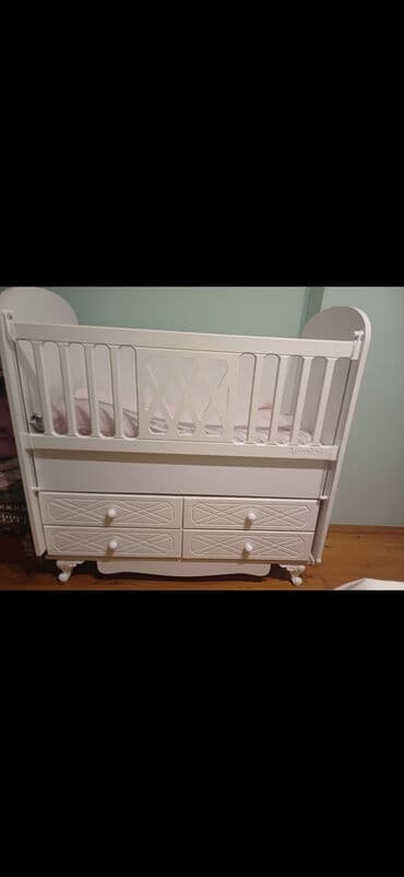 Digər uşaq mebeli: Oğlan və qız üçün, İşlənmiş, Dördbucaq, Beşik, Dəst ilə, Matras ilə, Yellənmə mexanizm ilə — 2