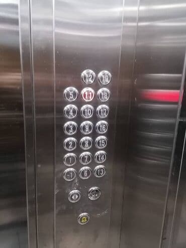 yeni suraxani kiraye evler: Samaxinkada yerləşən ümumi sahəsi 65 kv,m olan, 2 otaqli mənzil ayi — 4