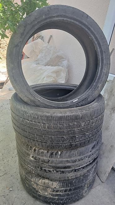 Şin Continental 275 / 40 / R 22 — 4