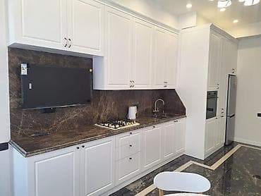 ev menzil: İcarəyə verilir 2 otaqlı yeni tikili 92 m², 28 May m. Kateqoriya Yeni — 4