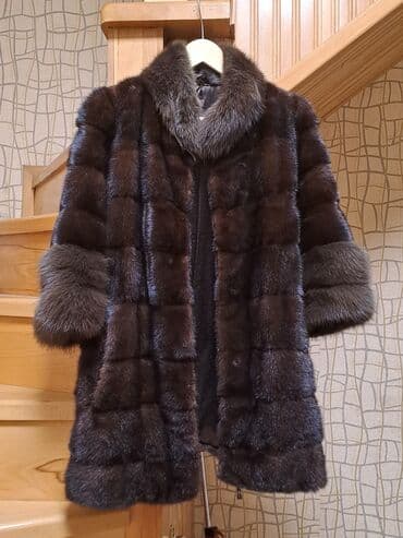 Mercedes-Benz: Kürk, rəng - Qəhvəyi — 1