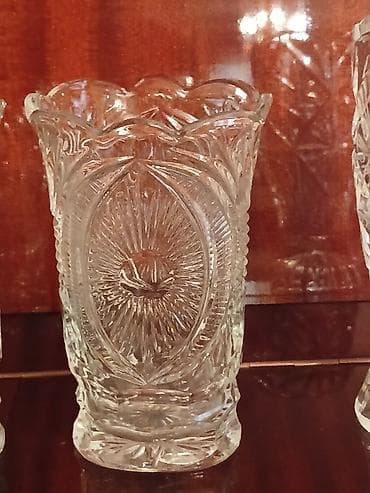 Rəng - Yaşıl, Şüşə