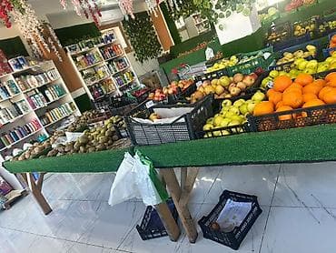 quru vitrin: Meyvə-tərəvəz və ərzaq üçün plastik yeşik - Material: möhkəm, qalın — 1