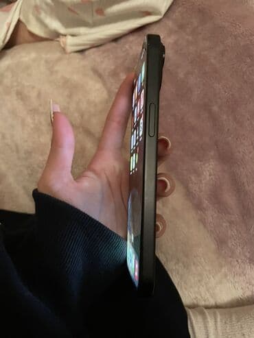 ayfon 4 s: IPhone 15, Qara — 5
