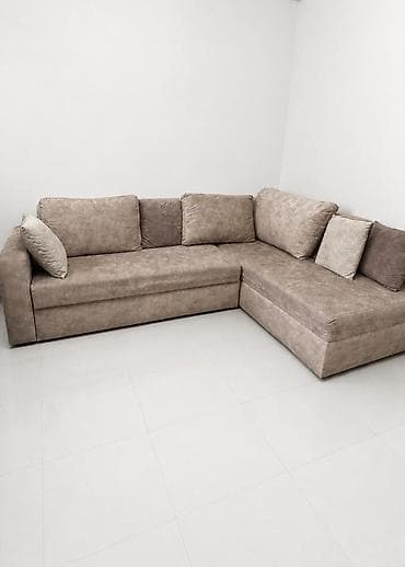 ev radiyatoru: Kunc divan 350 manat . Açılan bazali.Olcu 190×260.Catdirilma — 1