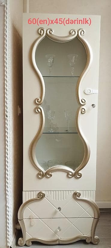 klasik masa: Koçlə əlaqədar Klassik üslubda qonaq otağı mebel dəsti satılır. - — 2