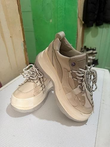 krosovkalar: Qalın altlıqlı bej rəngli uniseks krossovkalar - Rəng: açıq bej/krem — 2