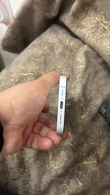 macbook m2 air: IPhone SE 2022, Ağ, Barmaq izi — 5