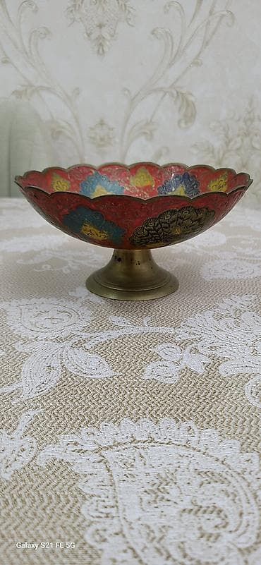 konfet qabi: Məhsul: Rəngli naxışlı bürünc şirniyyat/mezə qabı (ayaqlı) - — 1
