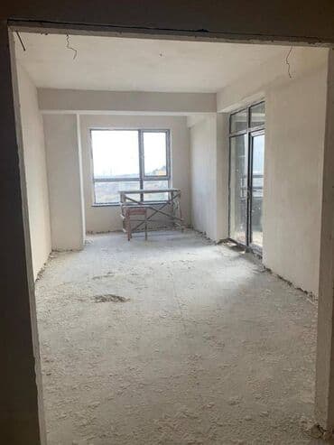 sumqayit 13 mkr: Qaraçuxur qəs., 3 otaqlı, Yeni tikili, 104 kv. m — 2