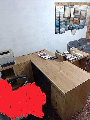 Inzibati heyət: Ofis müdür masası — 2