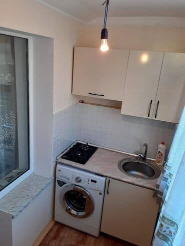 razinde 1 otaqli menzil: Bakı, 2 otaqlı, Köhnə tikili, m. Neftçilər, 40 kv. m — 9