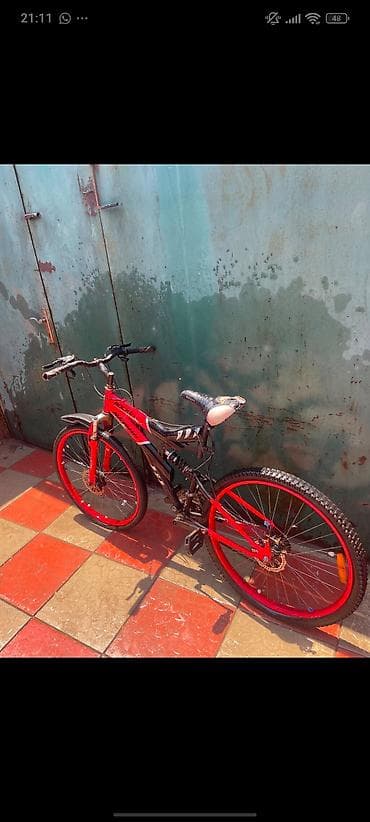 volta vsx: Dağ/şəhər tipli velosiped - Rəng: qırmızı-qara, zolaqlı dizayn - — 1