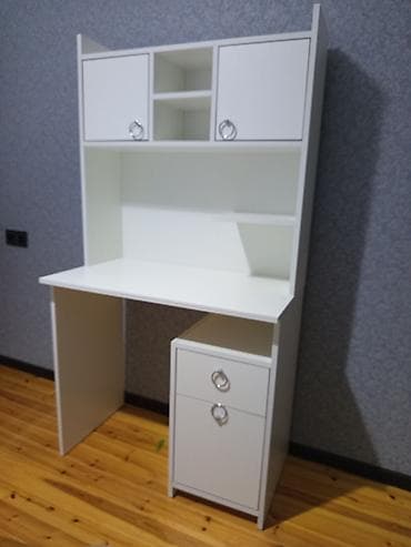 Düz masa, Polkalı, Siyirməli, Rusiya, Mat laminat, Zəmanətli, Kredit yoxdur lalafo.az -da Düz masa, Polkalı, Siyirməli, Rusiya, Mat laminat, Zəmanətli, Kredit yoxdur