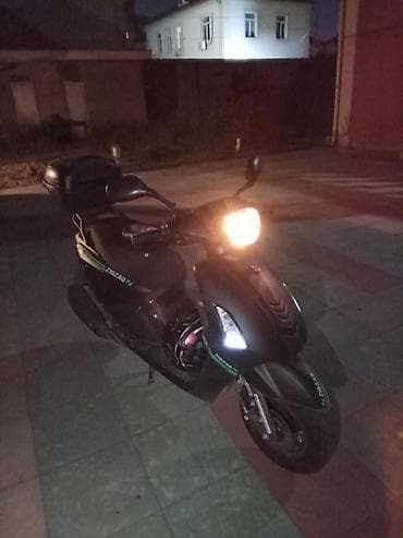 agv kask: Ziğzağ mopedi satılır yenidir 3 aydır alınıb üsdündə kaska birdə təzə — 2