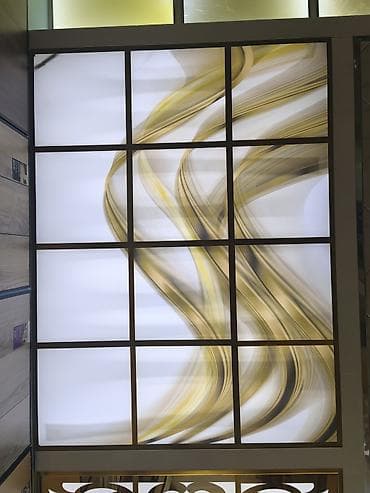LED işıqlanmaya malik dekorativ şüşə panel - İşıqlı vitraj tipli
