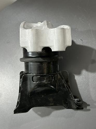 запчасти cr v: Honda Civic Üçün Mühərrik Dayağı(Paduşqası) — 2