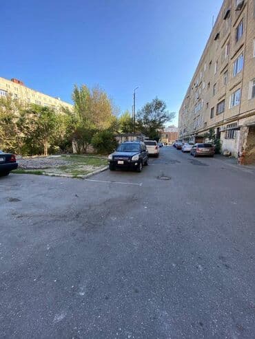 turbo az ford transit 16 1: Bakı, Qaraçuxur qəs., 4 otaqlı, Köhnə tikili, 99 kv. m — 17