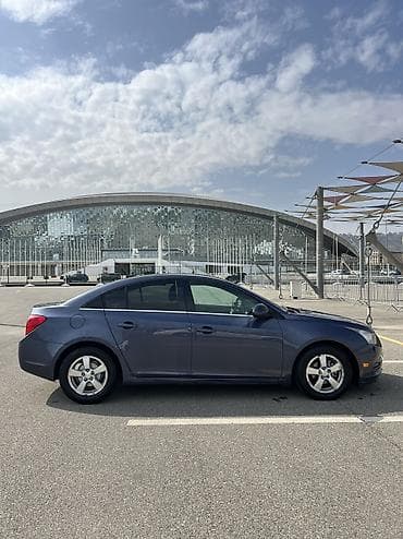 aveo chevrolet 2013: Chevrolet Cruze: 1.4 l | 2013 il 208000 km Sedan — 6