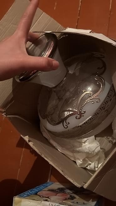 dekorativ gül: Bir vaza, Xrustal — 1