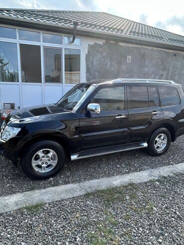 qoşqu lapet: Mitsubishi Pajero (IV nəsil) SUV - Gövdə: 5 qapılı, qara rəng, tam — 3