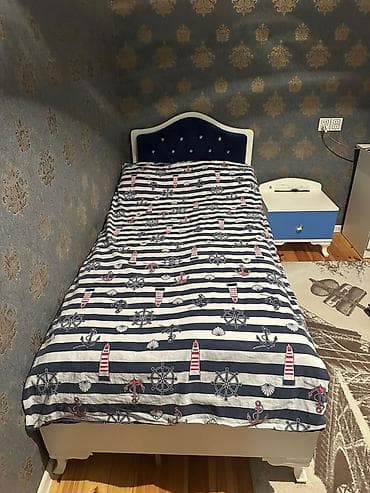 Oğlan və qız üçün, Çarpayı, Bazasız, Matras ilə, Siyirməsiz